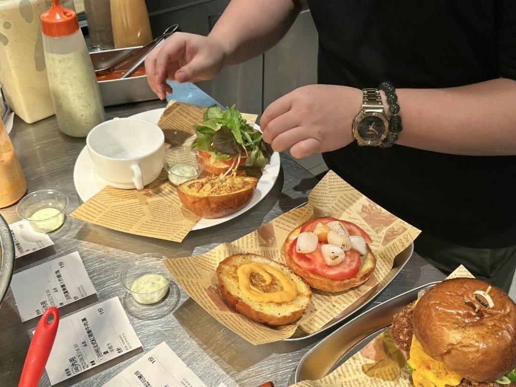 【台北士林區】天母新開幕|富樂漢堡 FULLERS BURG 【台北士林區】天母新開幕|富樂漢堡 FULLERS BURG