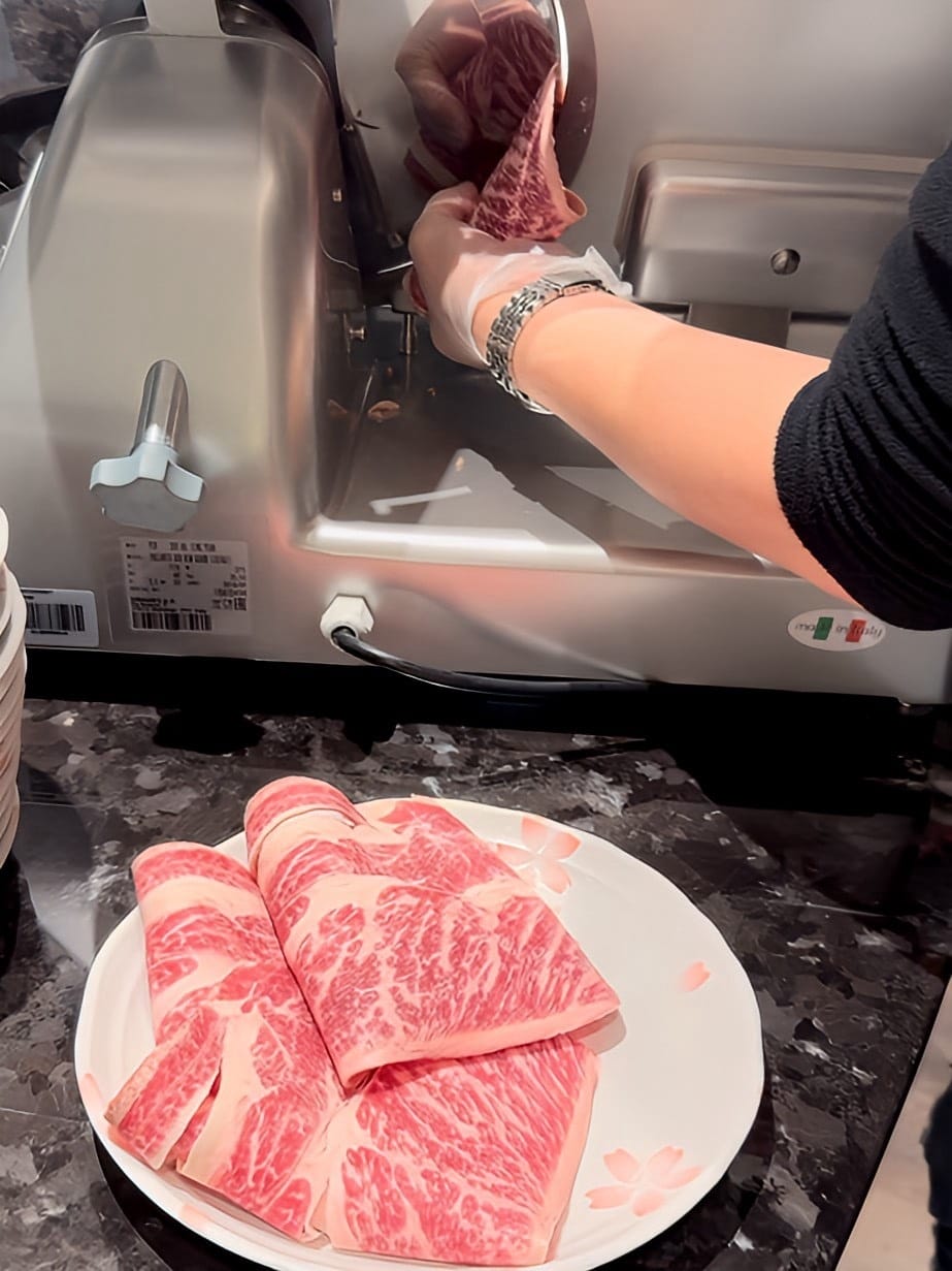 【新北板橋區】壹之壹日式鍋物|現切肉品、飲料無限暢飲,滿足視 【新北板橋區】壹之壹日式鍋物|現切肉品、飲料無限暢飲,滿足視