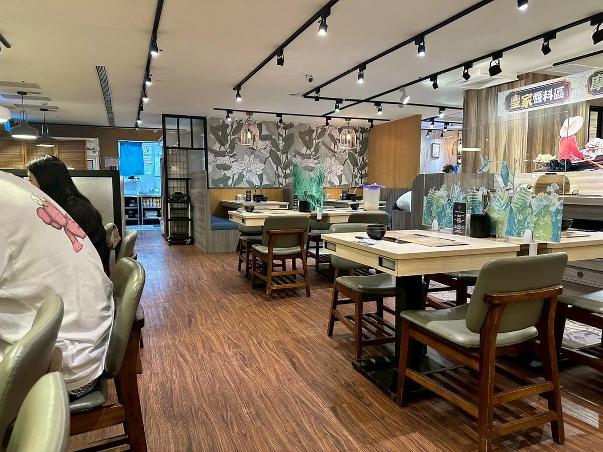 LINE_ALBUM_藍象廷_250711_3.jpg LINE_ALBUM_藍象廷_250711_3.jpg