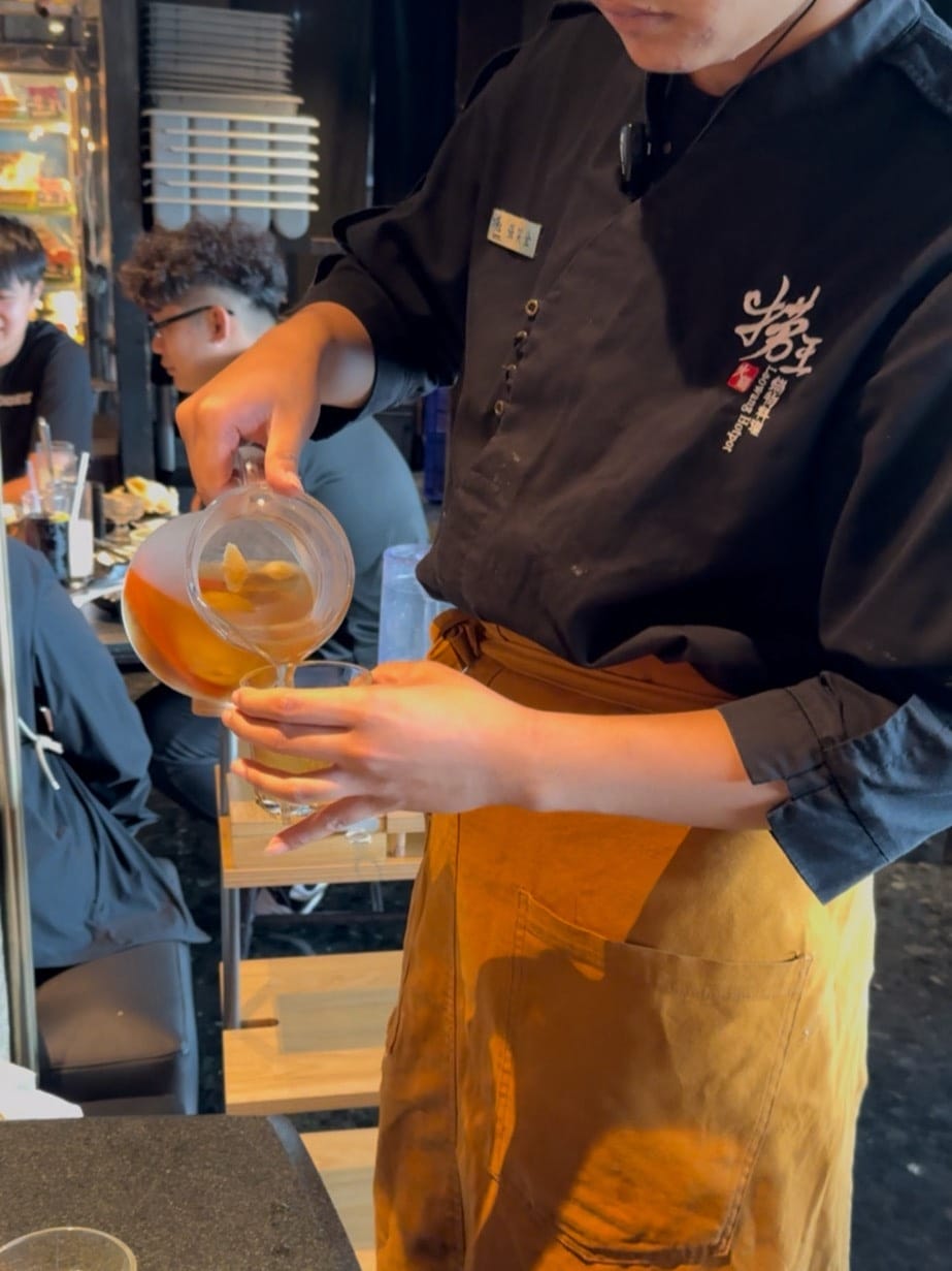 【台北信義區】｜撈王鍋物料理 台北ATT店｜桌邊現煮一煲四味