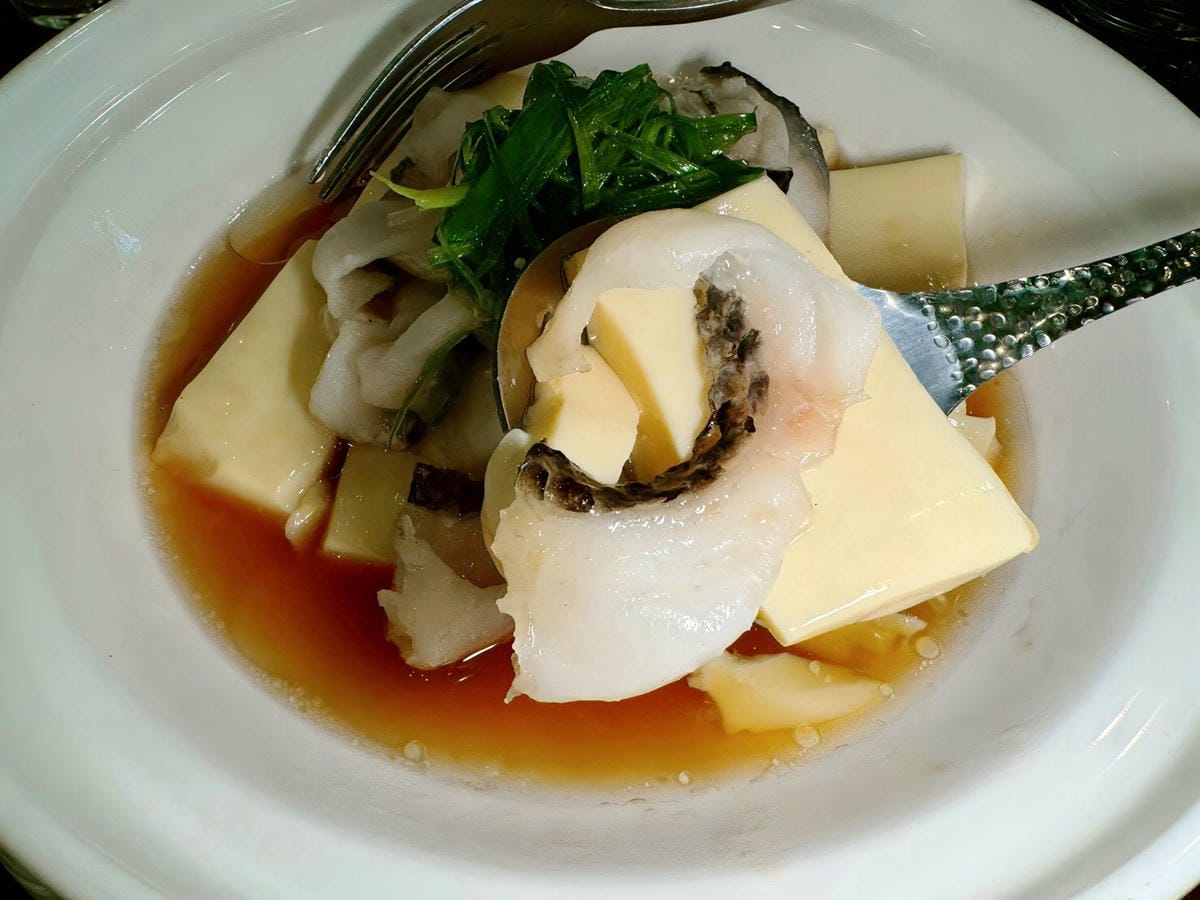 【台北大安區|仨弄砂鍋煲】|忠孝新生巷弄裡的法式溫柔,冬夜必吃的養顏蹄花鍋與熱炒! - 第14張圖 【台北大安區|仨弄砂鍋煲】|忠孝新生巷弄裡的法式溫柔,冬夜必吃的養顏蹄花鍋與熱炒!