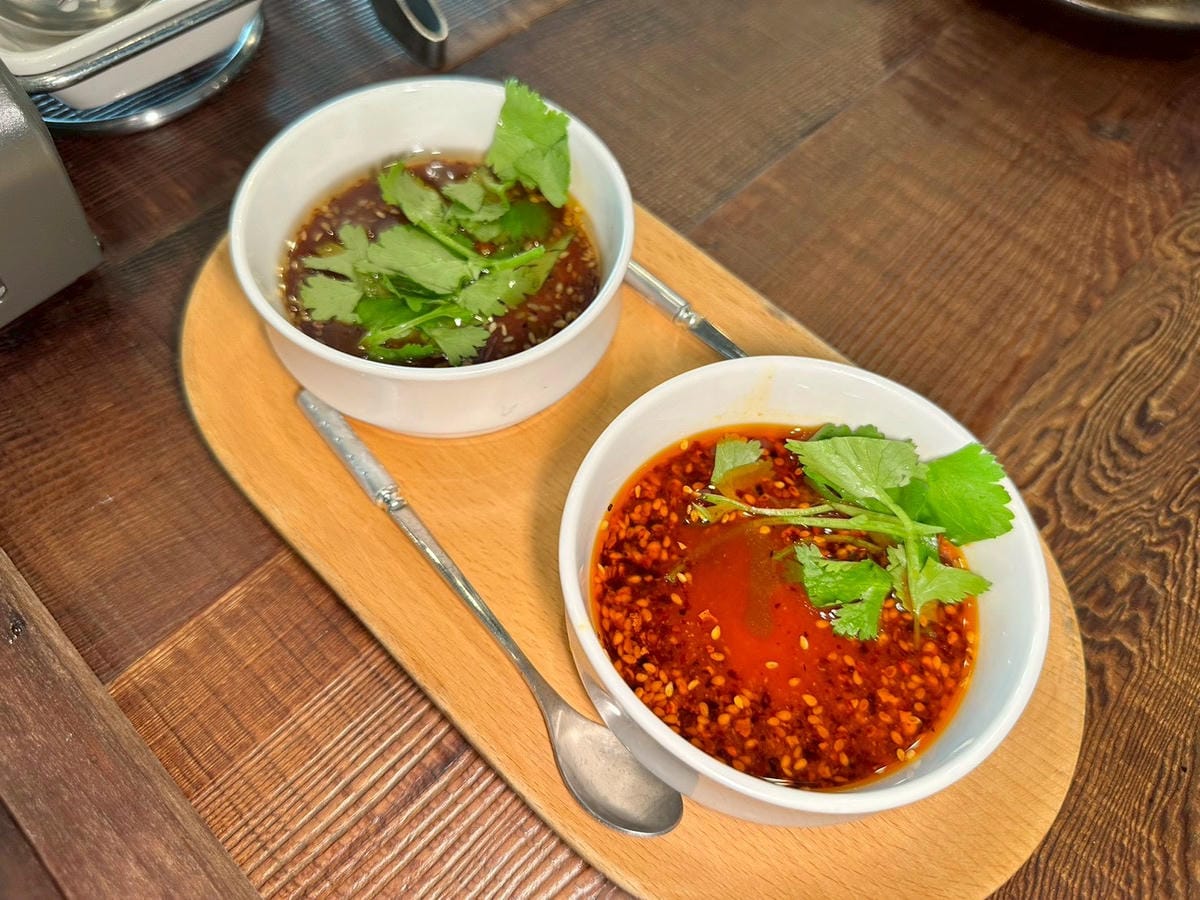 【台北大安區|仨弄砂鍋煲】|忠孝新生巷弄裡的法式溫柔,冬夜必吃的養顏蹄花鍋與熱炒! - 第33張圖 【台北大安區|仨弄砂鍋煲】|忠孝新生巷弄裡的法式溫柔,冬夜必吃的養顏蹄花鍋與熱炒!