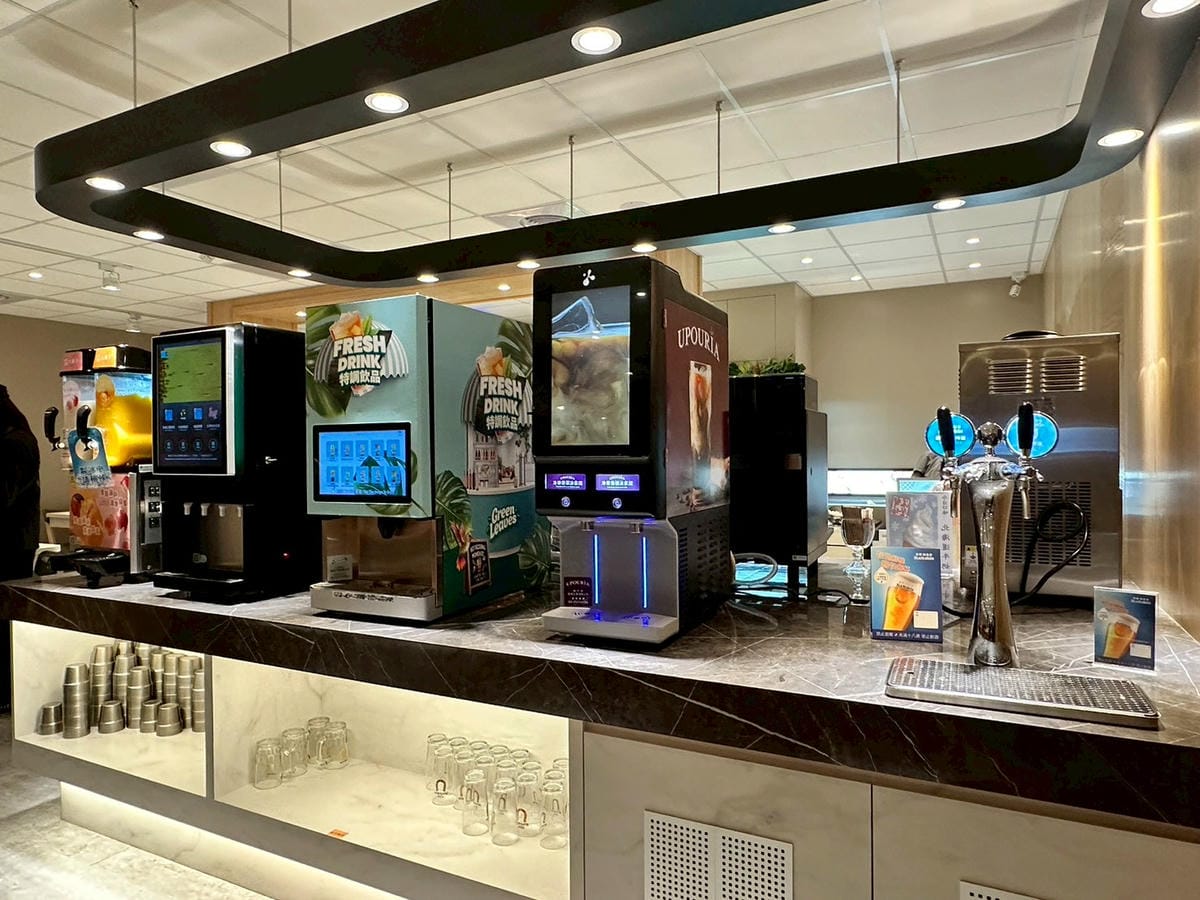 【桃園中壢區|呀屋火鍋烤串吃到飽(新開幕)】|海鮮控拍胸口推薦!滿桌海味、肉品漂亮、串燒現烤超加分,一家人吃得幸福飽飽 - 第23張圖 【桃園中壢區|呀屋火鍋烤串吃到飽(新開幕)】|海鮮控拍胸口推薦!滿桌海味、肉品漂亮、串燒現烤超加分,一家人吃得幸福飽飽