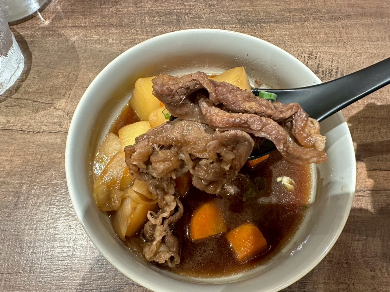 【台北松山區|Lena Kitchen 莉娜廚房】|讓身體慢慢暖起來的日式家常料理,從湯麵到定食都有讓人放鬆的味道 - 第9張圖 【台北松山區|Lena Kitchen 莉娜廚房】|讓身體慢慢暖起來的日式家常料理,從湯麵到定食都有讓人放鬆的味道